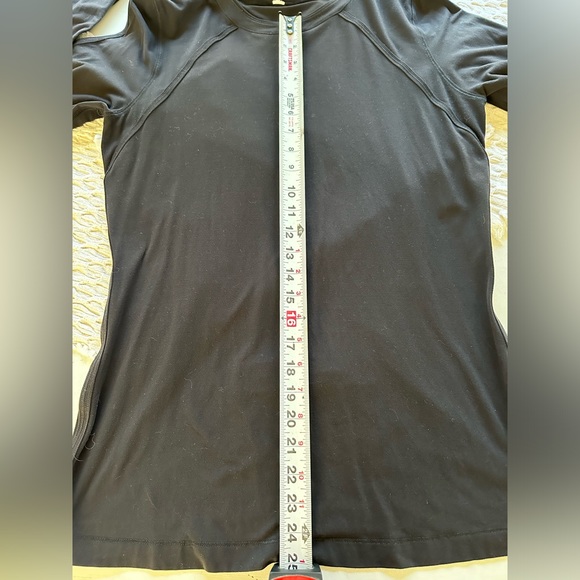 Lululemon black size 12, hiking/athletic long sleeve T-shirt EUC - Picture 8 of 12